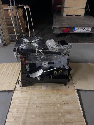 Dodávka pneuservisního setu GRUBBER EM740 Plus a GR900 LT 2win. Děkujeme do Plzně. 👍