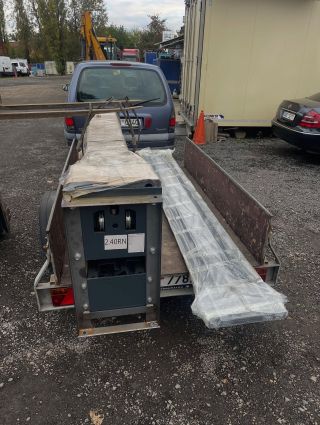 Dodávka 2-sloupového zvedáku GRUBBER 2.30 RN s rámem. Děkujeme do Úval. 👍