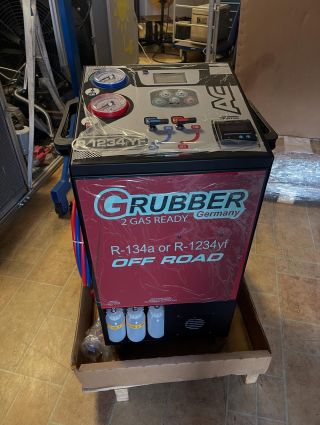 Dodávka plničky klimatizací na nivý plyn od GRUBBER👍👏,děkujeme do Cerhovic👍